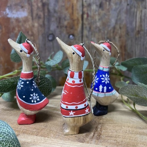 Set hand carved christmas - of,