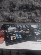 Native Instruments Traktor Kontrol S2 Mk2 DJ Controller