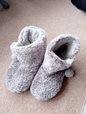 Ladies Slipper Boots Size XL