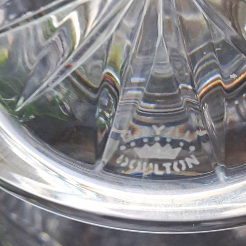 Royal doulton cut glass vase - royal,