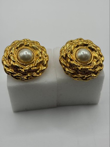 Chanel vintage pearl - vintage, tone