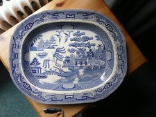 Willow pattern platter approx 390mm by 314mm
