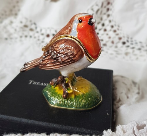 Juliana treasured trinkets - juliana,