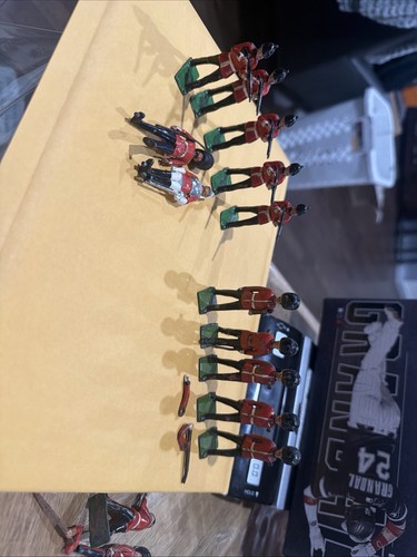 Vintage britain lead soldiers - vintage,