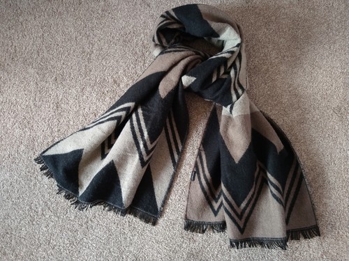 Fat face scarf geometric black - geometric,