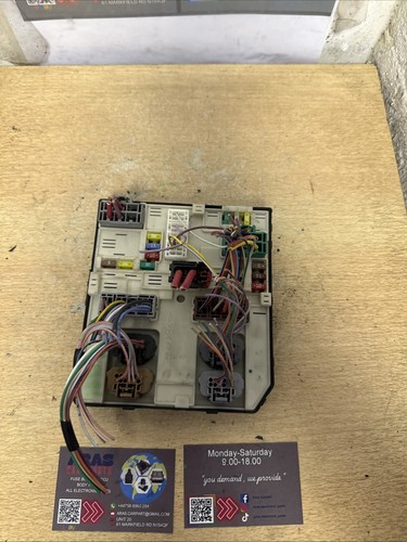 Renault master fuse box under - box,