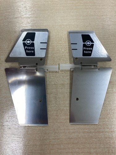 Pair left right media - &,