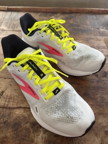 Brooks white launch yrunning - brooks,