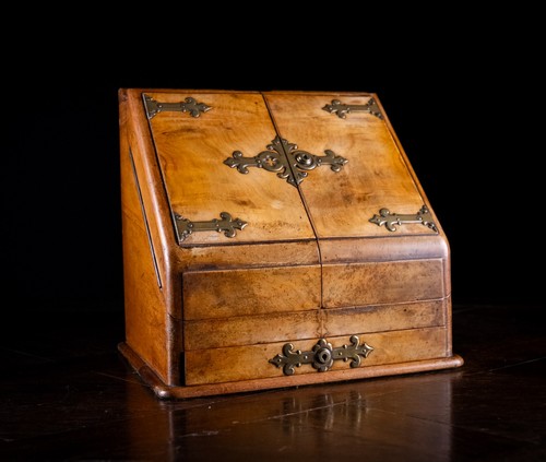 Fine walnut brass - walnut,