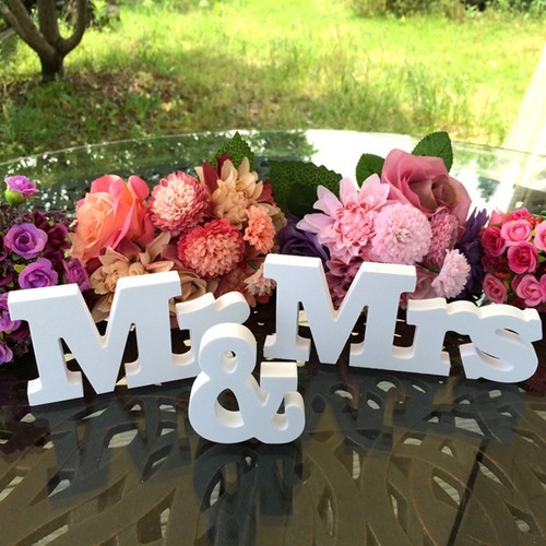 For mrs wedding logo - &,