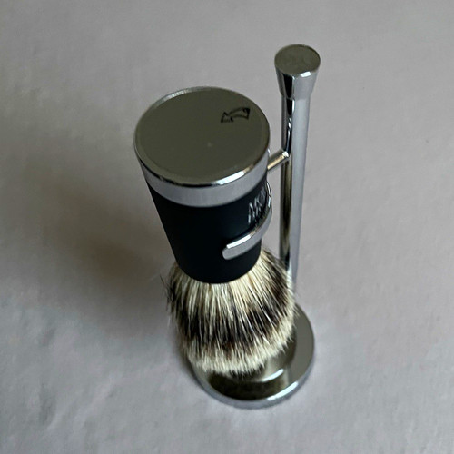 Molton brown shaving brush - shaving,