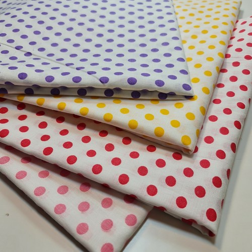 Polka dot pin spot - polka,