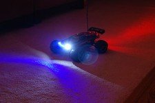 E-Revo VXL 1/16 Working lights