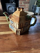 Vintage teapot the cottage - teapot, in