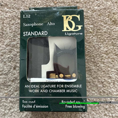 L12 saxophone ligature - bg,