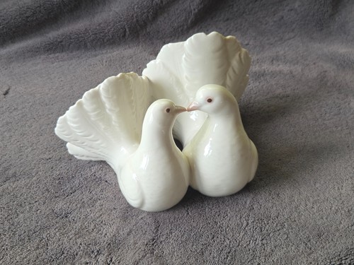 Lladro 1169 couple doves - #1169, of