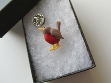 Handmade Christmas Miniature Robin Redbreast Bird Brooch Lapel Tie Pin - Boxed