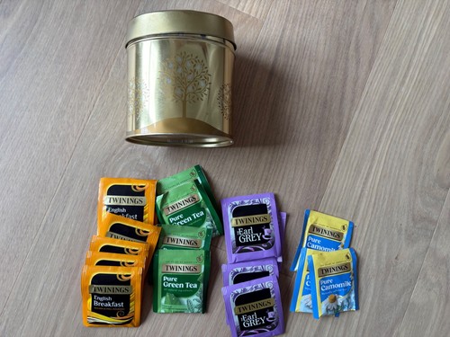 Vintage tea caddy - , bag