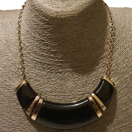 Black gold tone chain - black,