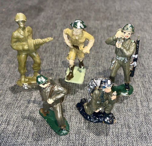 Vintage toy soldier plastic - toy,