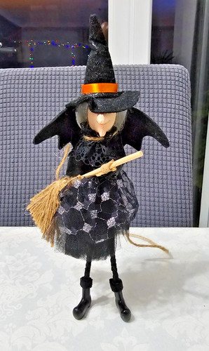 25cm halloween witch with - halloween,