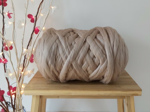 Milky beige merino wool tops - beige*,