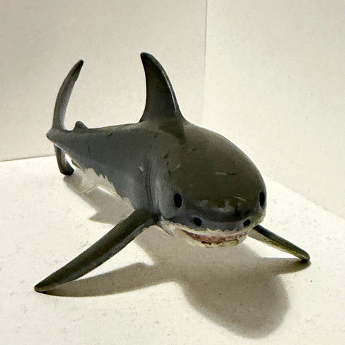 Schleich grey plastic - plastic, shark