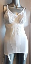 40B DC9 Lightweight Suspender corsellette white