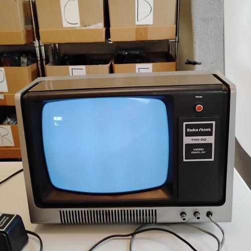 Vintage radio shack - radio,