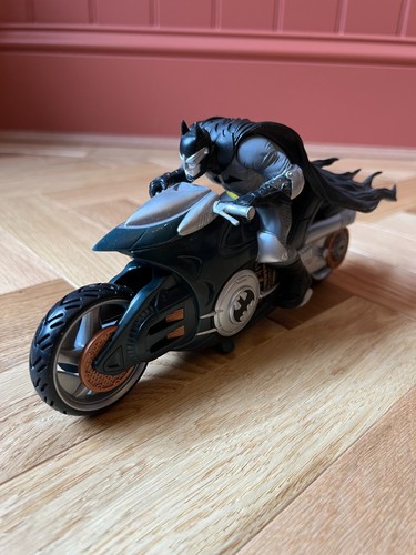 Batman rev batcycle - rev, 9"