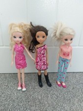 Moxie Girls x3 Dolls Bundle Complete With Outfit And Shoes