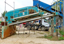 POWERSCREEN VIBRATING DOUBLE DECK SCREENING BOX / RECYCLING / SOIL SCREENER