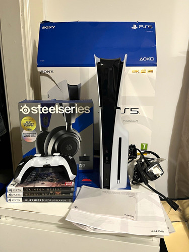 Hardly used sony playstation - hardly,