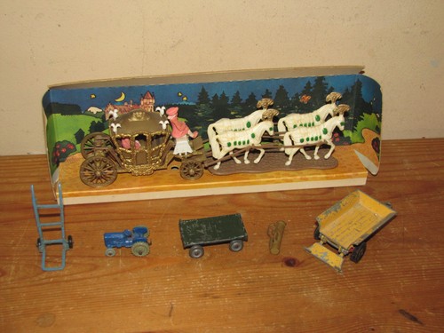 Dinky miniature tractor - dinky,