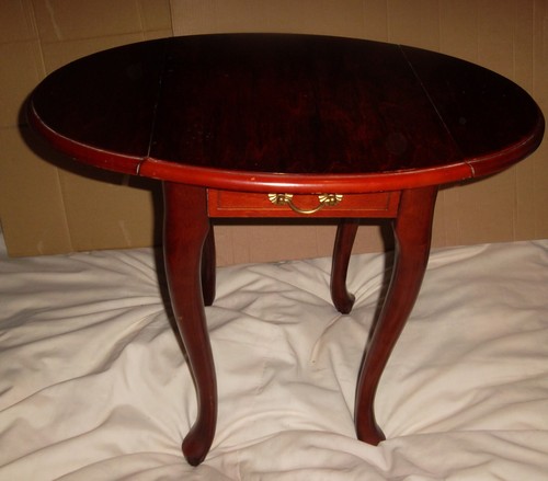 Small drop leaf table - small,
