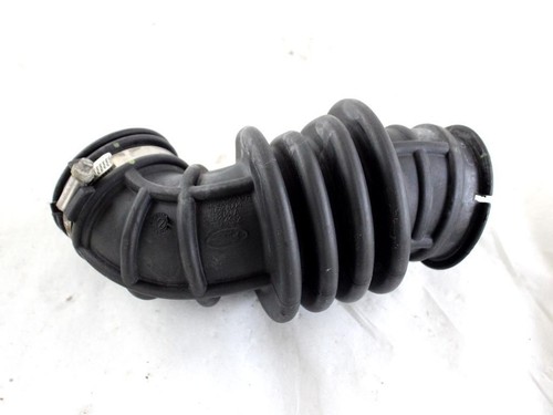 Av61 9c623 air filter hose - av61-9c623-ga,