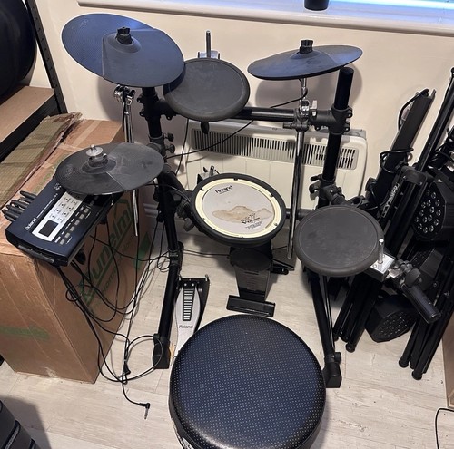 Roland electronic drum kit - electronic, td3