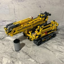 Lego 42097 Technic Compact Crawler Crane. **Incomplete Retired Set.