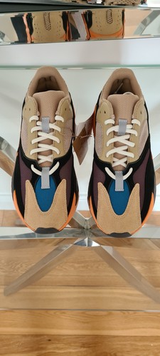 Adidas yeezy boost 700 - 700, v1