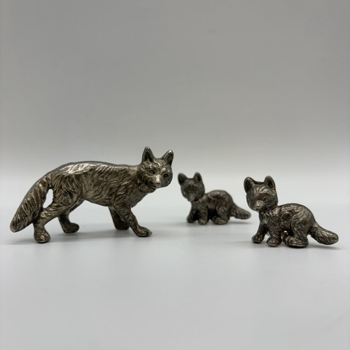 Set miniature fox 2 cubs - of,