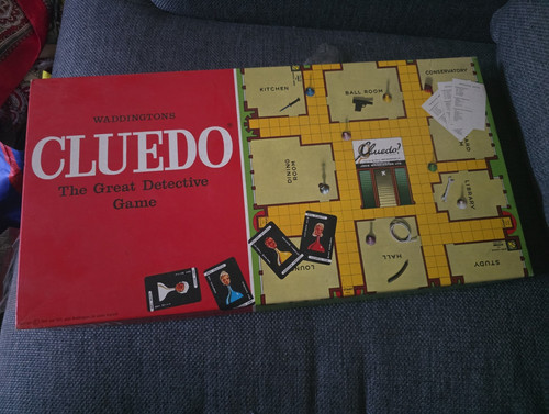 Waddingtons cluedo 1972 - waddingtons, crime
