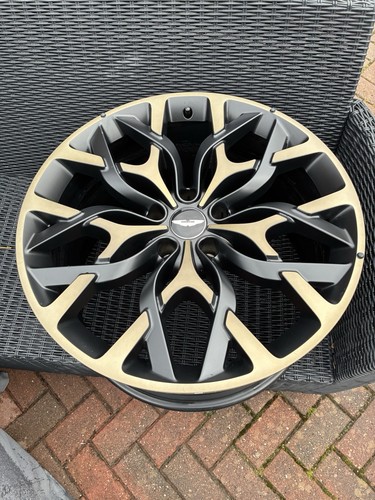 Aston martin dbx - martin, 5x128