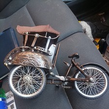 Vintage Decorative 3-Wheel Model Bicycle Rickshaw Moving Metal Chain and Pedals
