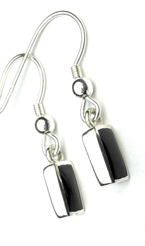 Small whitby jet - whitby,
