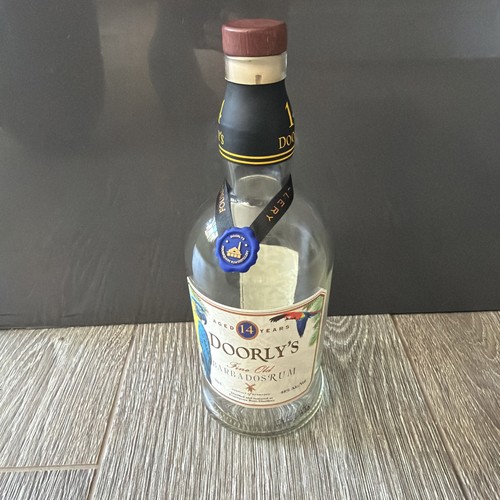Empty doorly rum 14yr - doorly's,