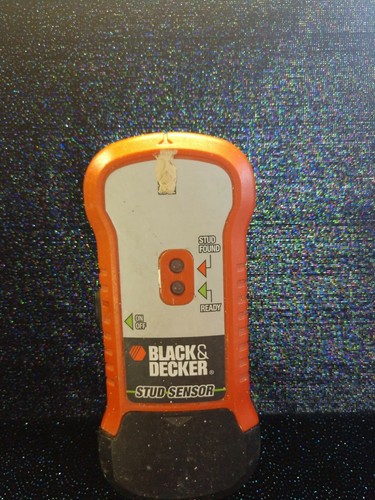 Black decker stud - black,
