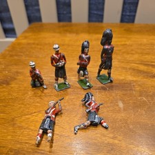 BRITAINS Toy Soldiers  LEAD