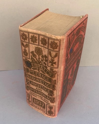 Debretts peerage baronetage - debretts, peerage,