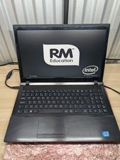 RM Notebook 320 W255EU - i3
