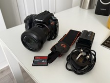 Sony A200 10.2MP DSLR with